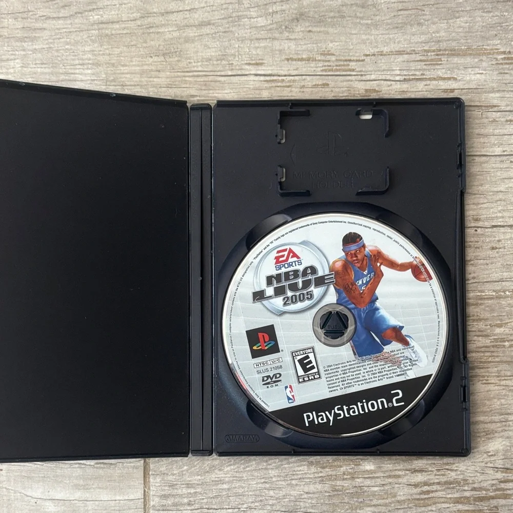 Sony PlayStation 2 NBA Live 2005 - Black and White
